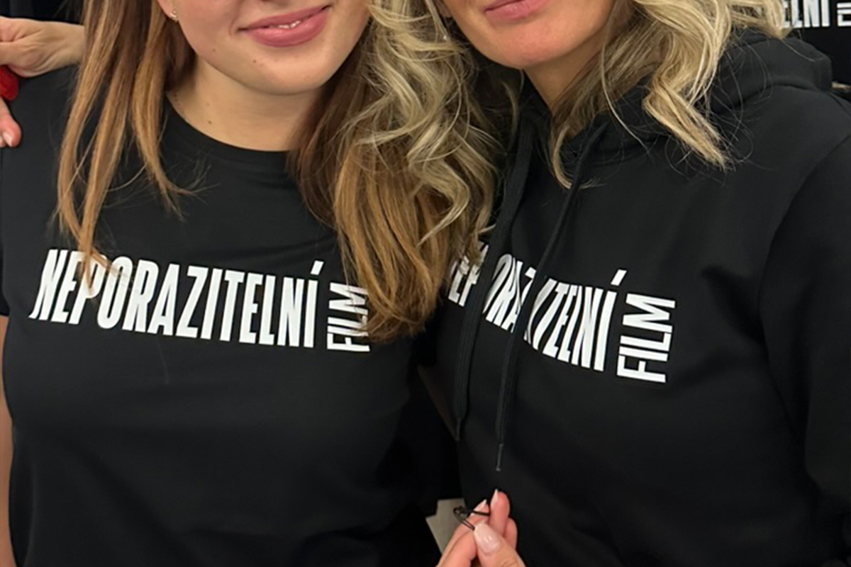 NEPORAZITELNÍ film merch